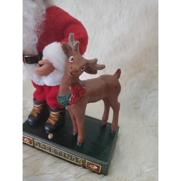 1999 Vintage Holiday Creations Musical Santa Scene w/reindeer - Picture 4 of 10